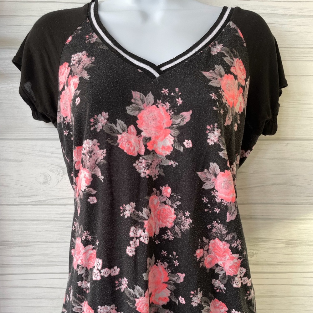 Pretty Black and Pink floral print top.
